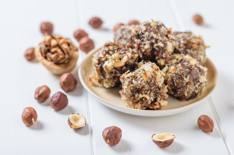 Raw Vegan Hazelnut Chocolate Bliss Balls